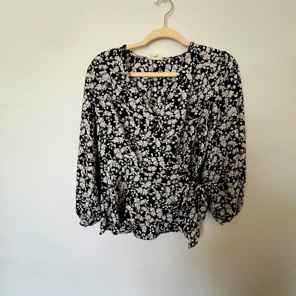 Flower Blouse size L - Picture 1 of 2